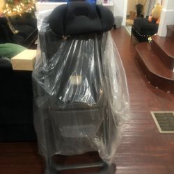 high chair fairly brand new 