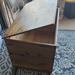 Wooden/Toy Box/Coffee Table/Hope just