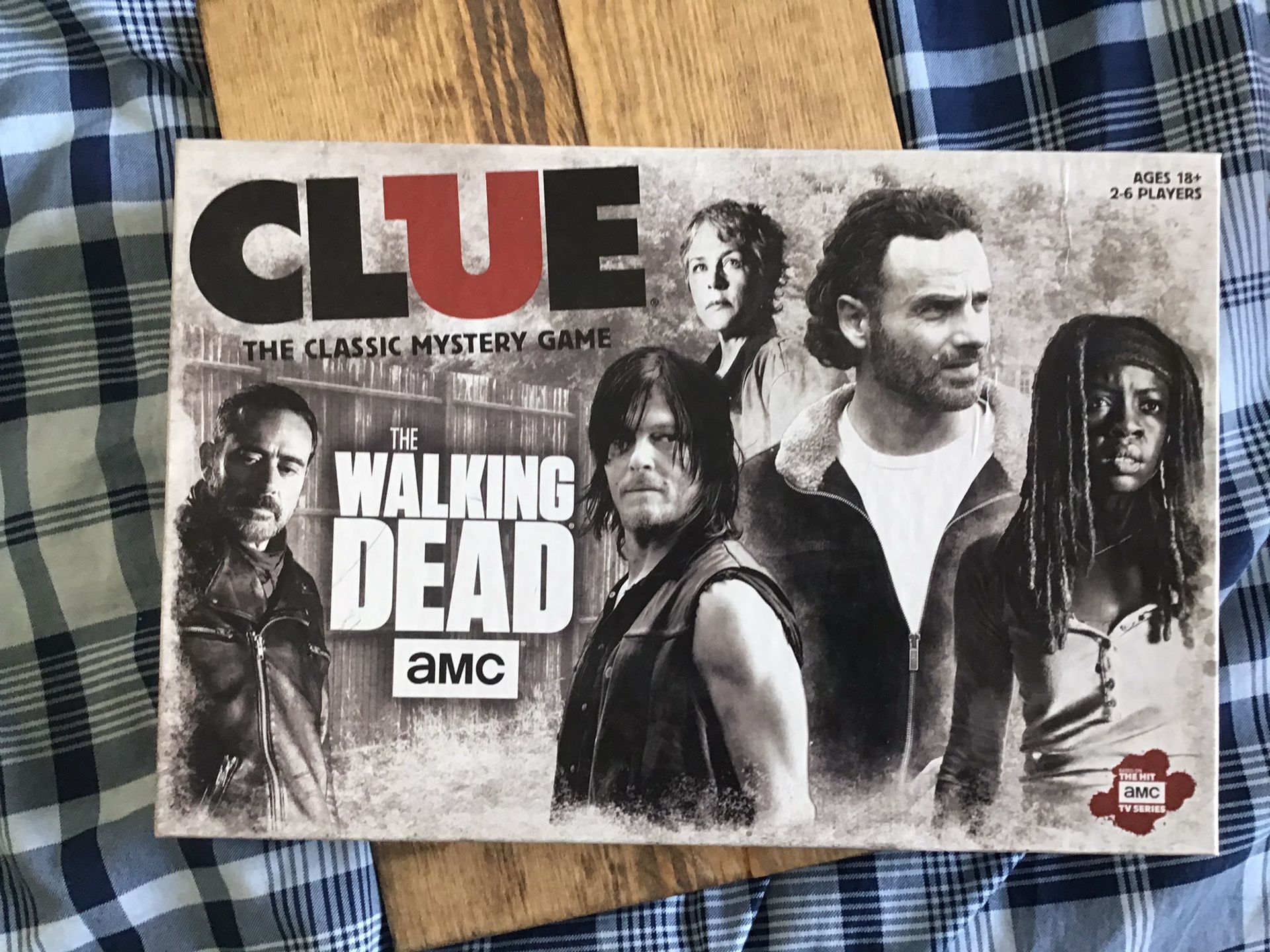 Clue: the wAlking dead board game