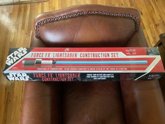 STAR WARS Force FX Lightsaber Construction kit.