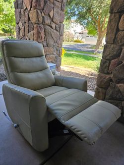 Recliner