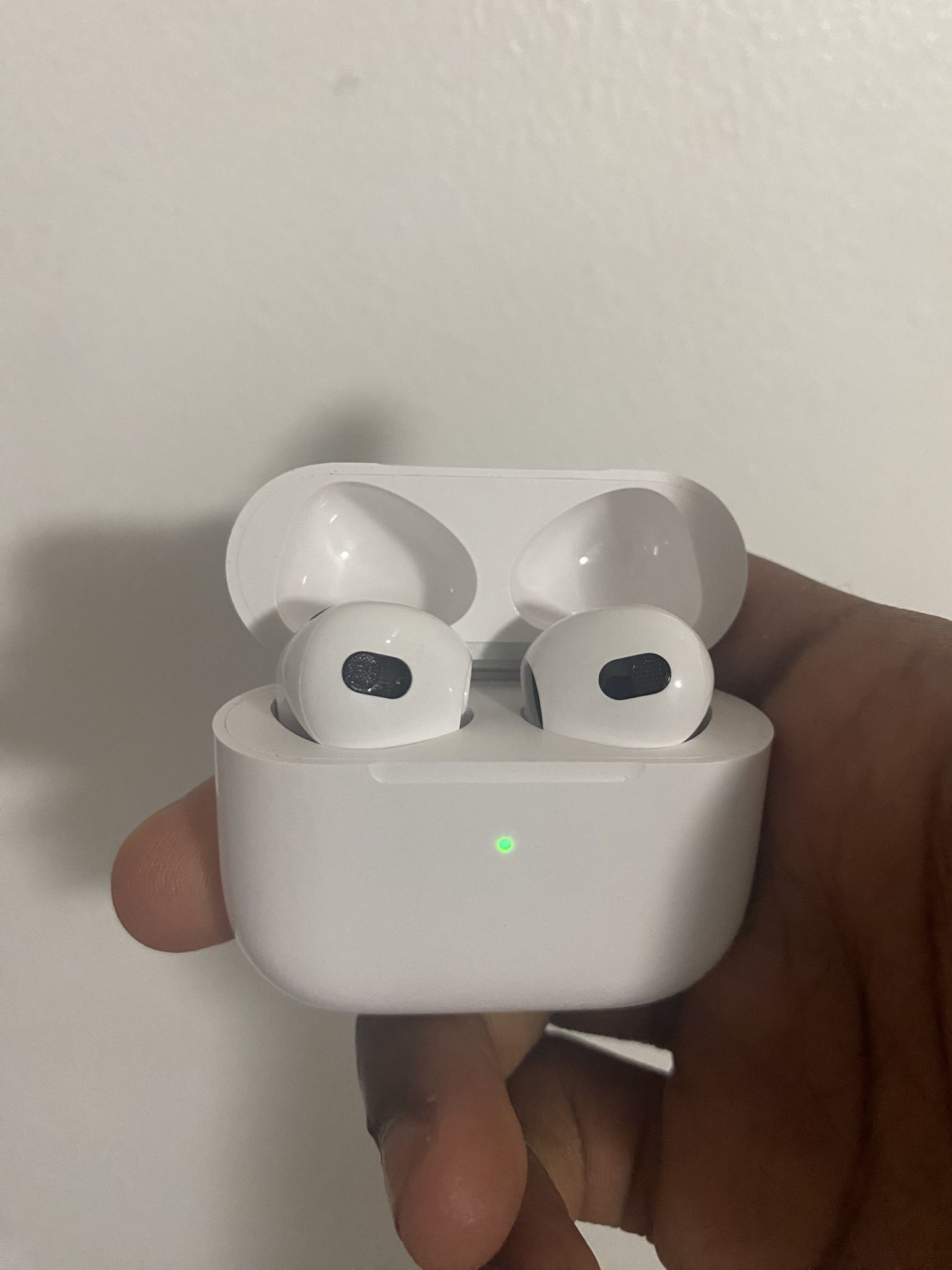 AirPods Gen3s