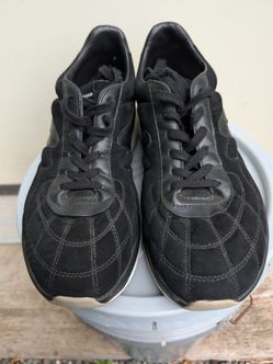 Men's sport shoes size 11.
