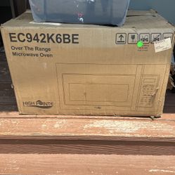 High Pointe Rv Microwave 