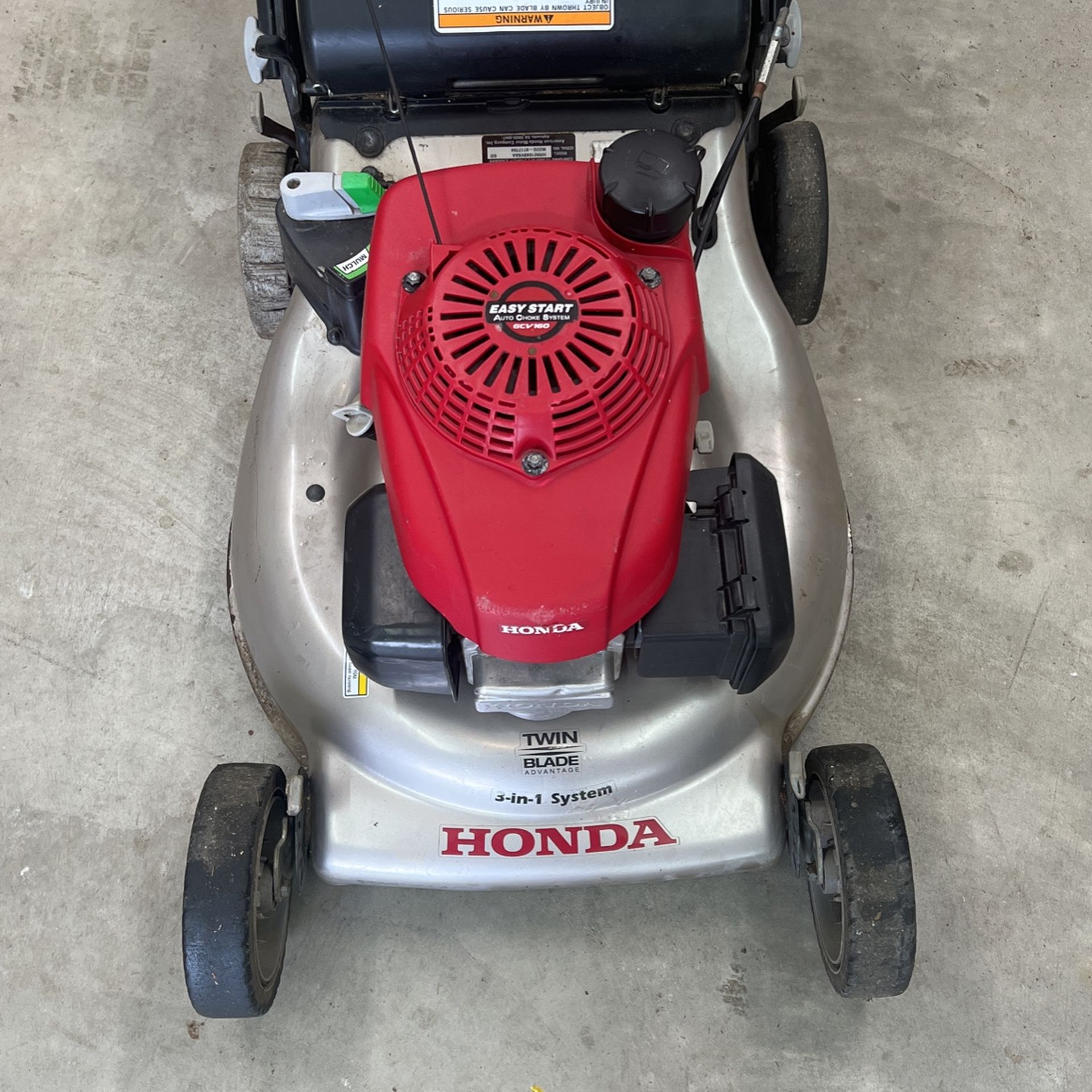 Honda Twin Blade Advantage 3 in 1 System: Ultimate Lawn Care Solution 3 Honda Twin Blade Advantage 3 in 1 System: Ultimate Lawn Care Solution