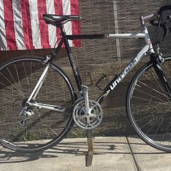 uni Vega Steel Road Bike