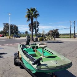 1976 Mercury  motor Fiberglass  boat