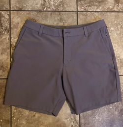 Men’s Lululemon shorts Size Meidum