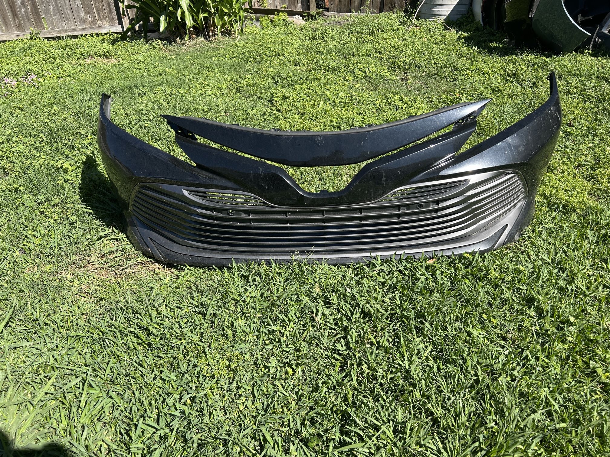 Front Bumper Toyota Camry L/LE/XLE/Hybrid 2018-2020 OEM