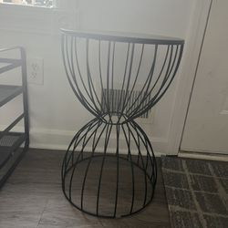16” Round Black Metal Side Table