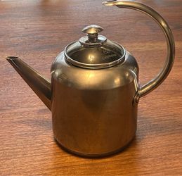 Calphalon Tea Kettle 2 qt #4302