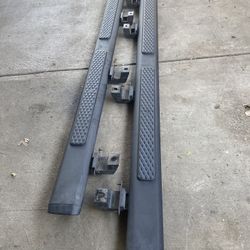 OEM Jeep Gladiator 2022 Aluminum Steps Side Bars 