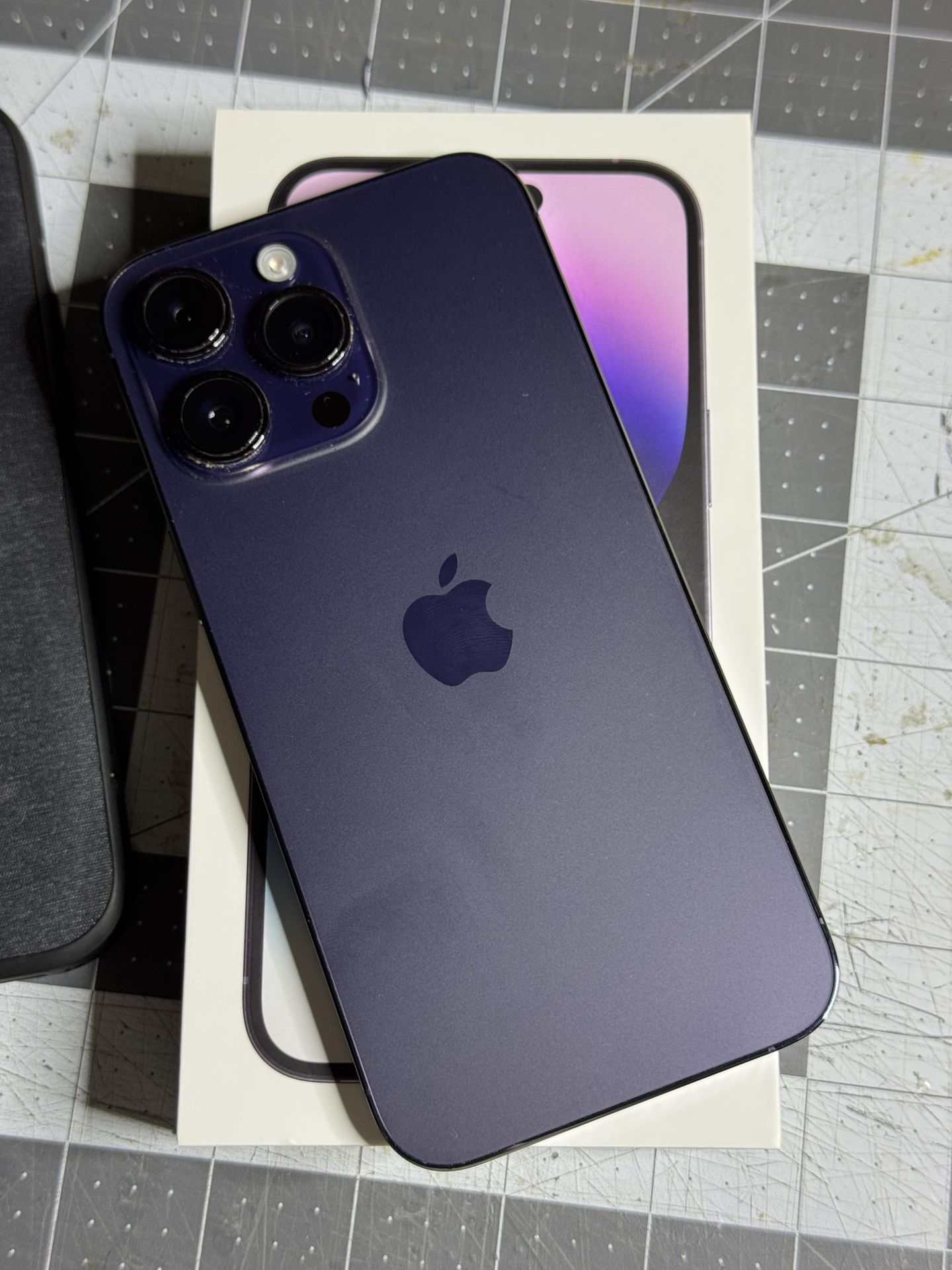 iPhone 14 Pro Max - Unlocked - 512 GB