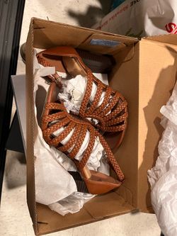 Shoes - heels size 5