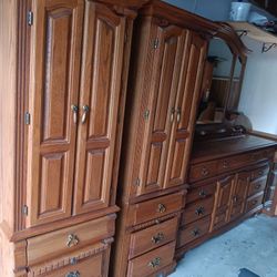 Solid Wood Bedroom Set