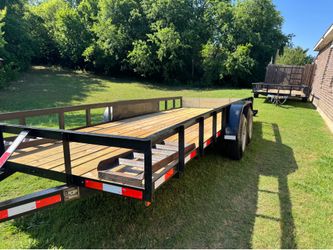 Tráiler 18x76 with blue title