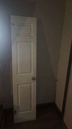 White 3-Panel Interior Door with Knob