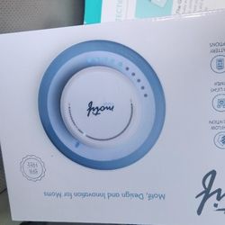 Breat Pump, Pads, Random Baby Stuff