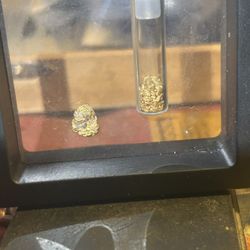 2.78 G In Total solid gold nuggets from Mexico with quartz