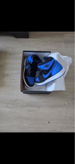 Women’s shoes