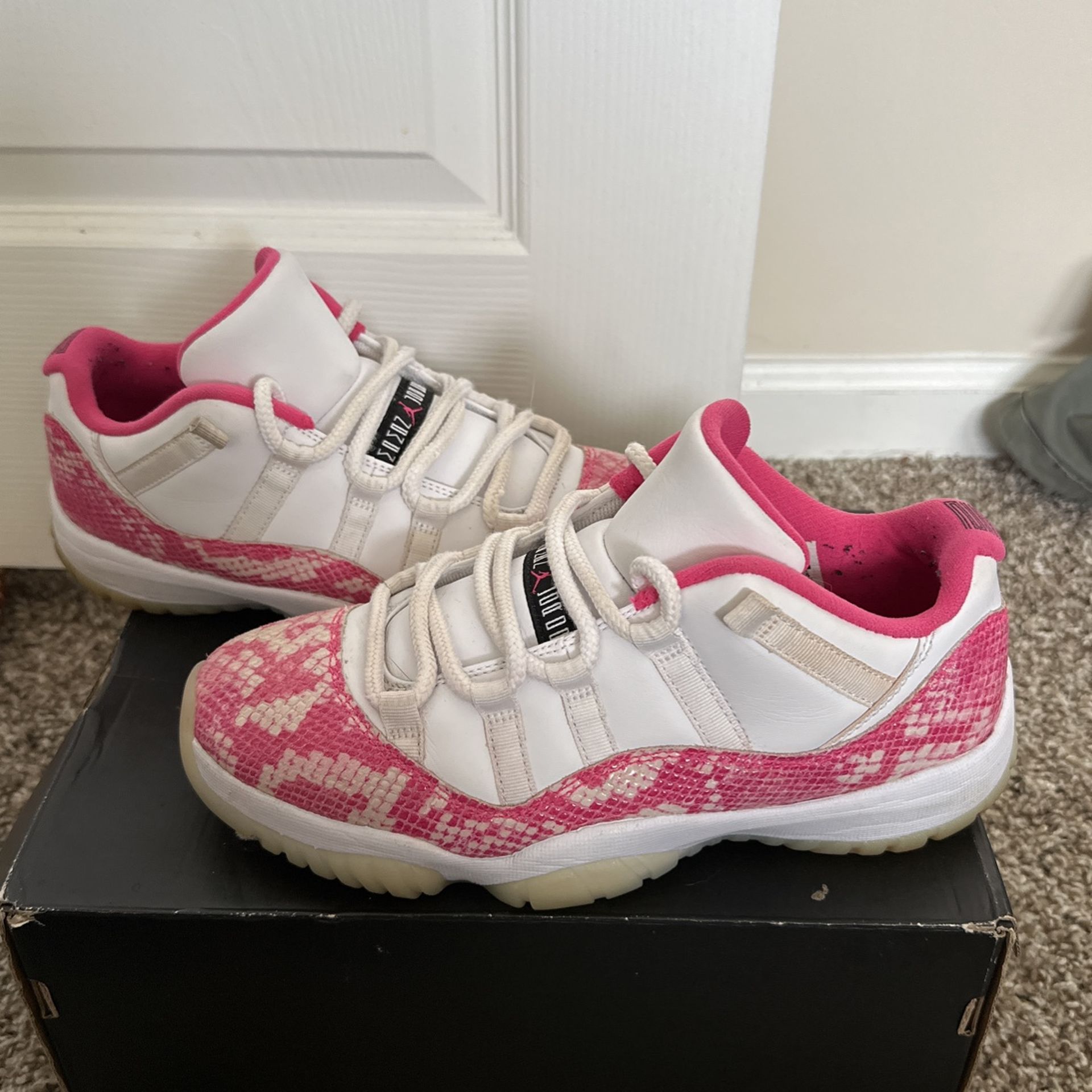 When did the pink snakeskin 11s sales come out