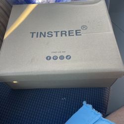 TINSTREE ladies snow boots size 8