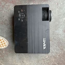 Yaber Projector 
