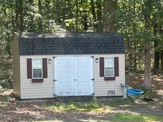 10x16 vinyl shed with major upgrades added
