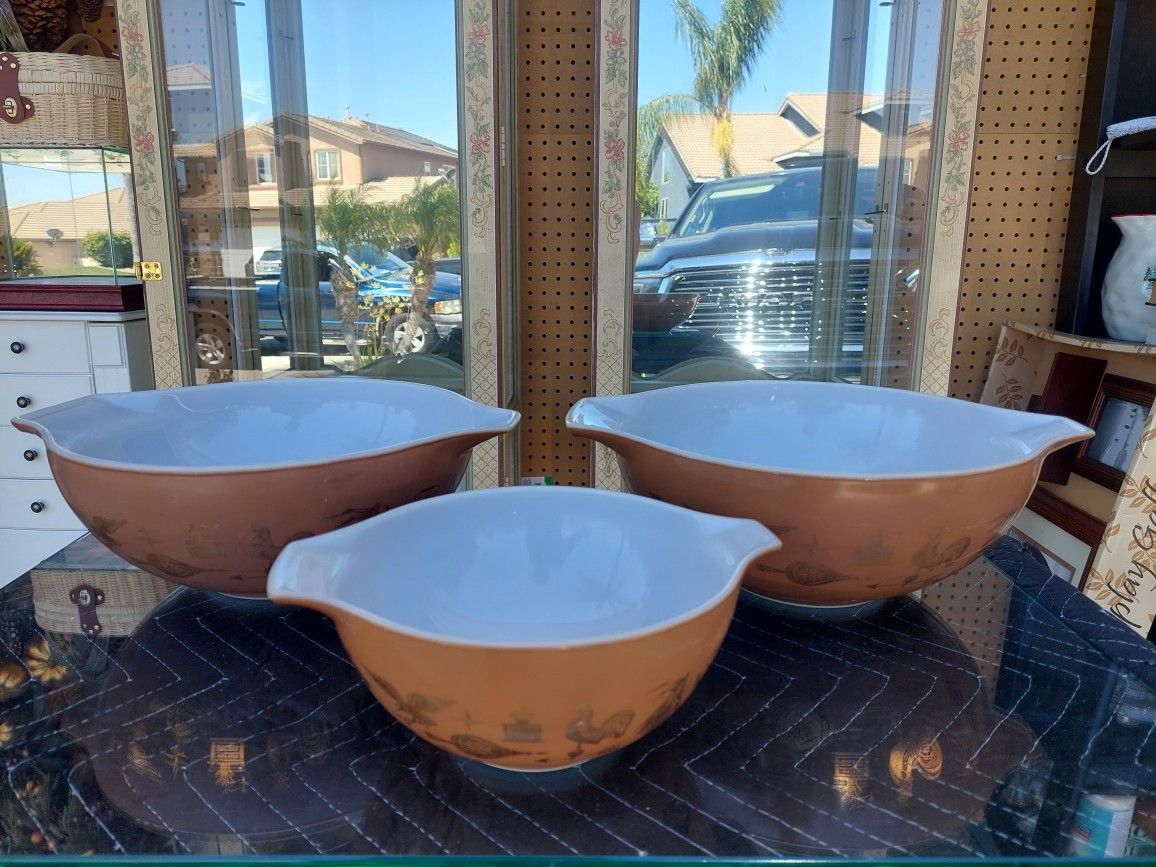 Pyrex Bowls Vintage