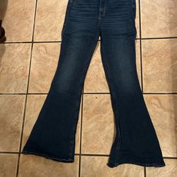 Hollister Flare Jeans for Sale in Houston, TX - OfferUp