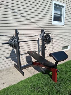 OLYMPIC SQUAT RACK BENCH /7FT BAR/CLIPS/WEIGHTS