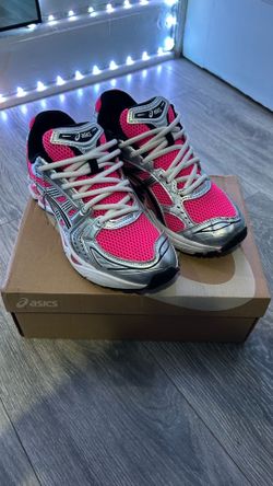 Asics Gel Kayano 14 ‘Pink Glow’ Size 9 -Used Excellent Condition Need Gone Asap
