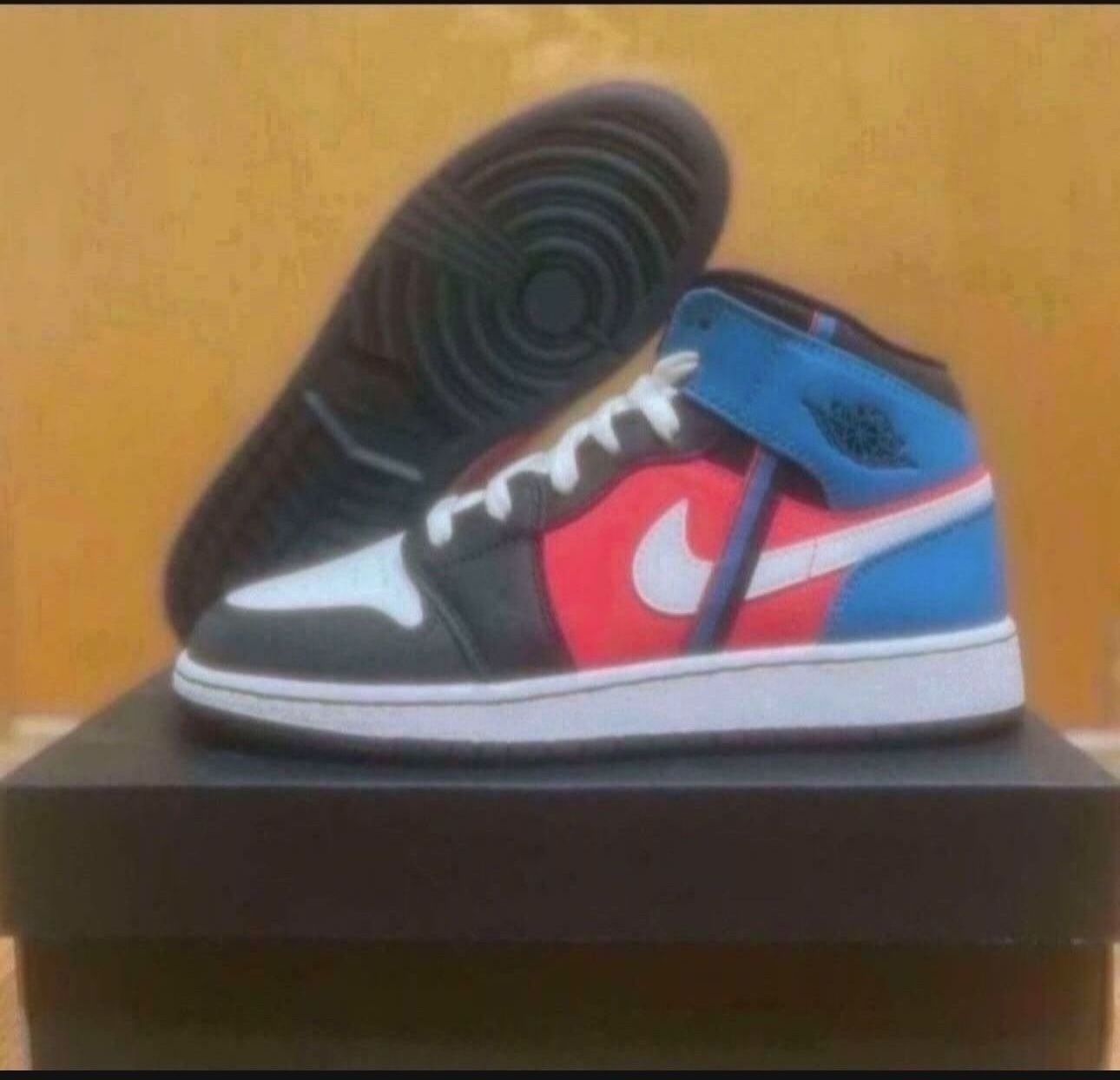 Nike Air Jordan 1 Mid Tri Color Ribbons GS Sz 6Y/7.5W Brand New