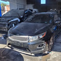 2014 Kia Optima Hybrit For Parts
