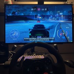 Logitech G920 Racing Wheel and Pedals