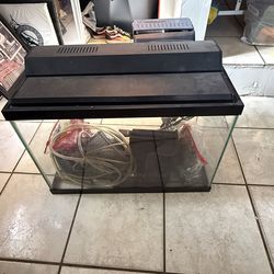 12” x 24” Glass Fish Tank Aquarium 15 -Gallons