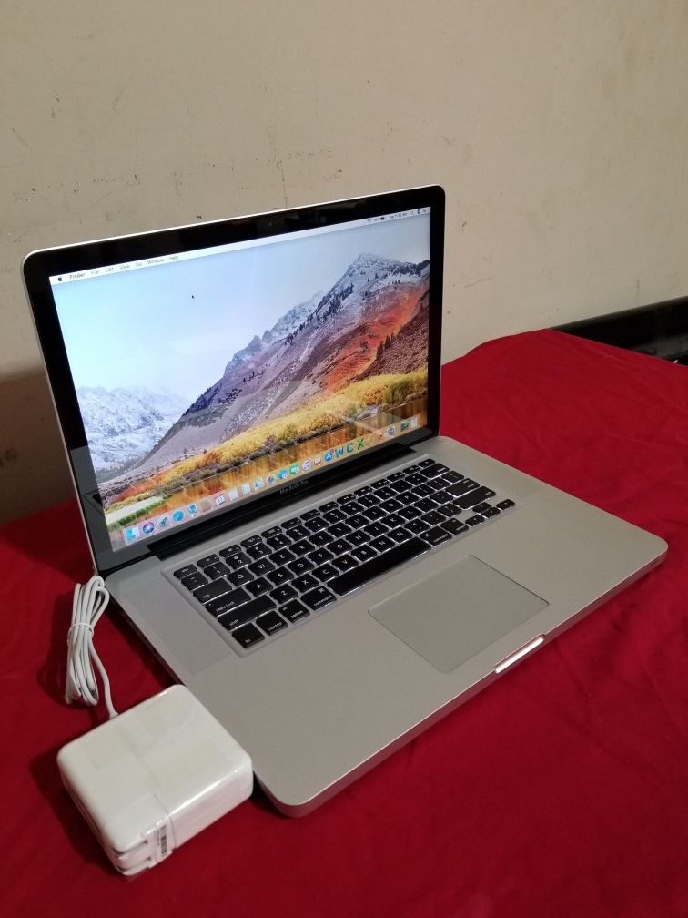 Macbook Pro 15" Intel Core i5 Processor 6gb Ram + 500gb HDD Sierra High installed Mid-2010