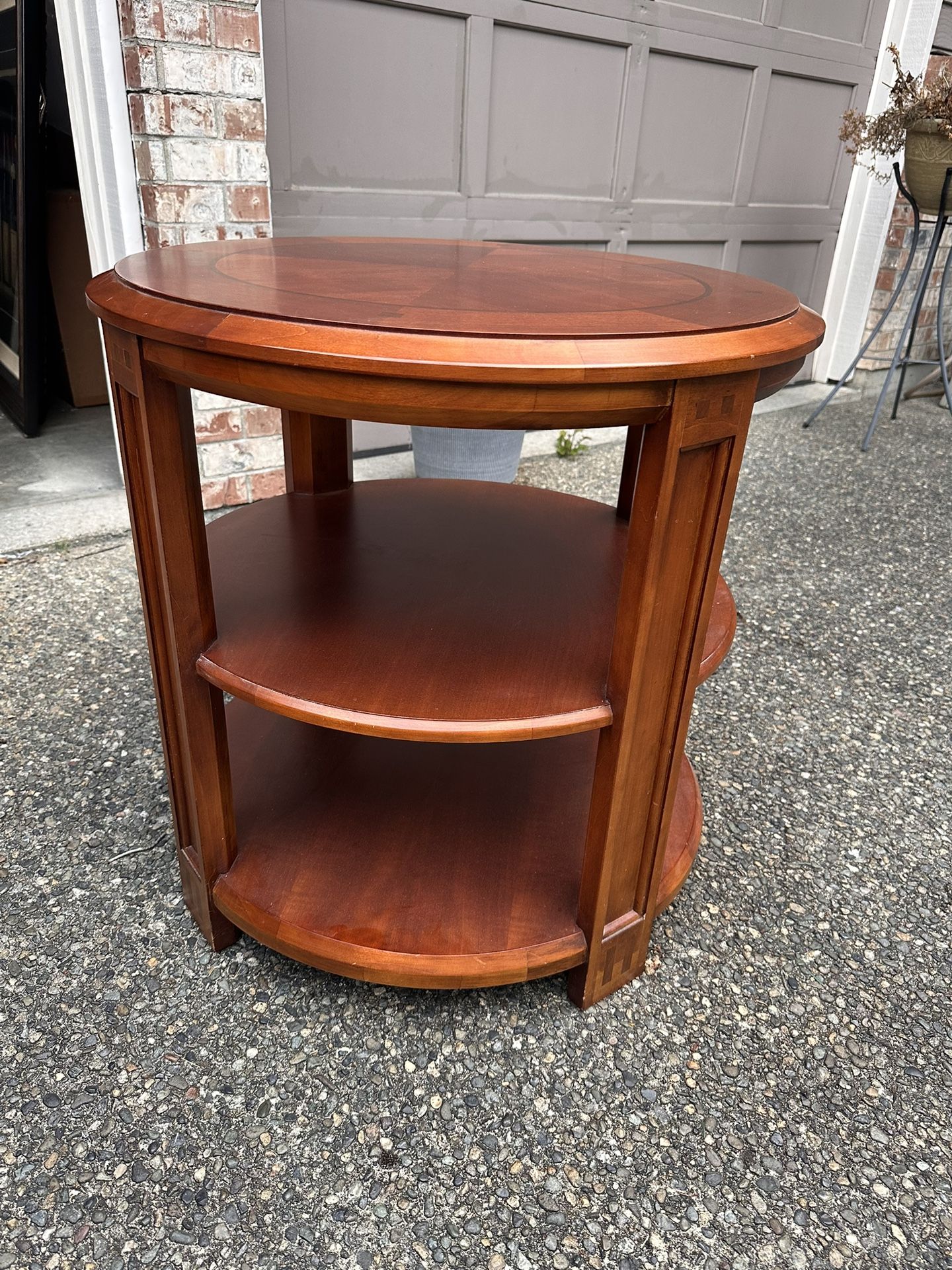 Vintage Thomasville American Expressions Cherry End Table