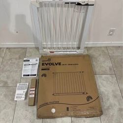 Pet Gate / Safety Gate - Fits Openings 26.77” - 29.52”