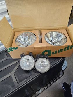 OeM Foglights And Headlights 2016 Jeep Wrangler