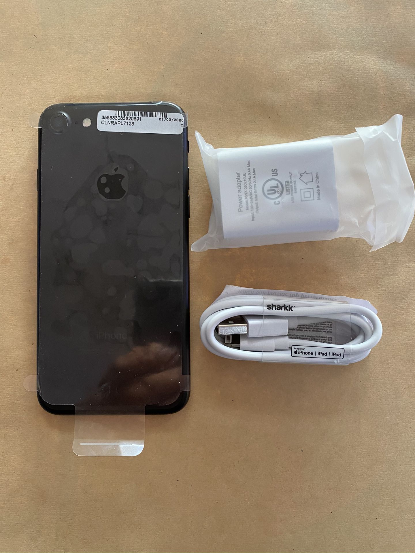 iPhone 7 mint condition 32gb factory unlocked matte black