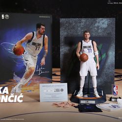 Luka Doncic Enterbay NBA 1/6 Figure