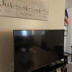 65 Inch Hisense Tv  With Speakers 