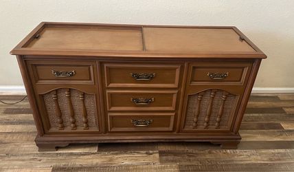 1965 Magnavox Astro Sonic Stereo