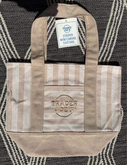 Trader Joe’s Tan Striped Mini Tote 👜 🤎