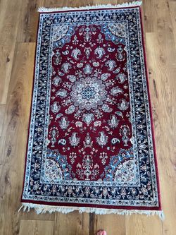 5x3 rug - hand woven in Pakistan