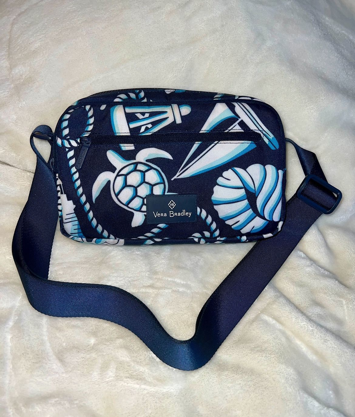 Vera Bradley Lighten Up Crossbody in Shore Enough