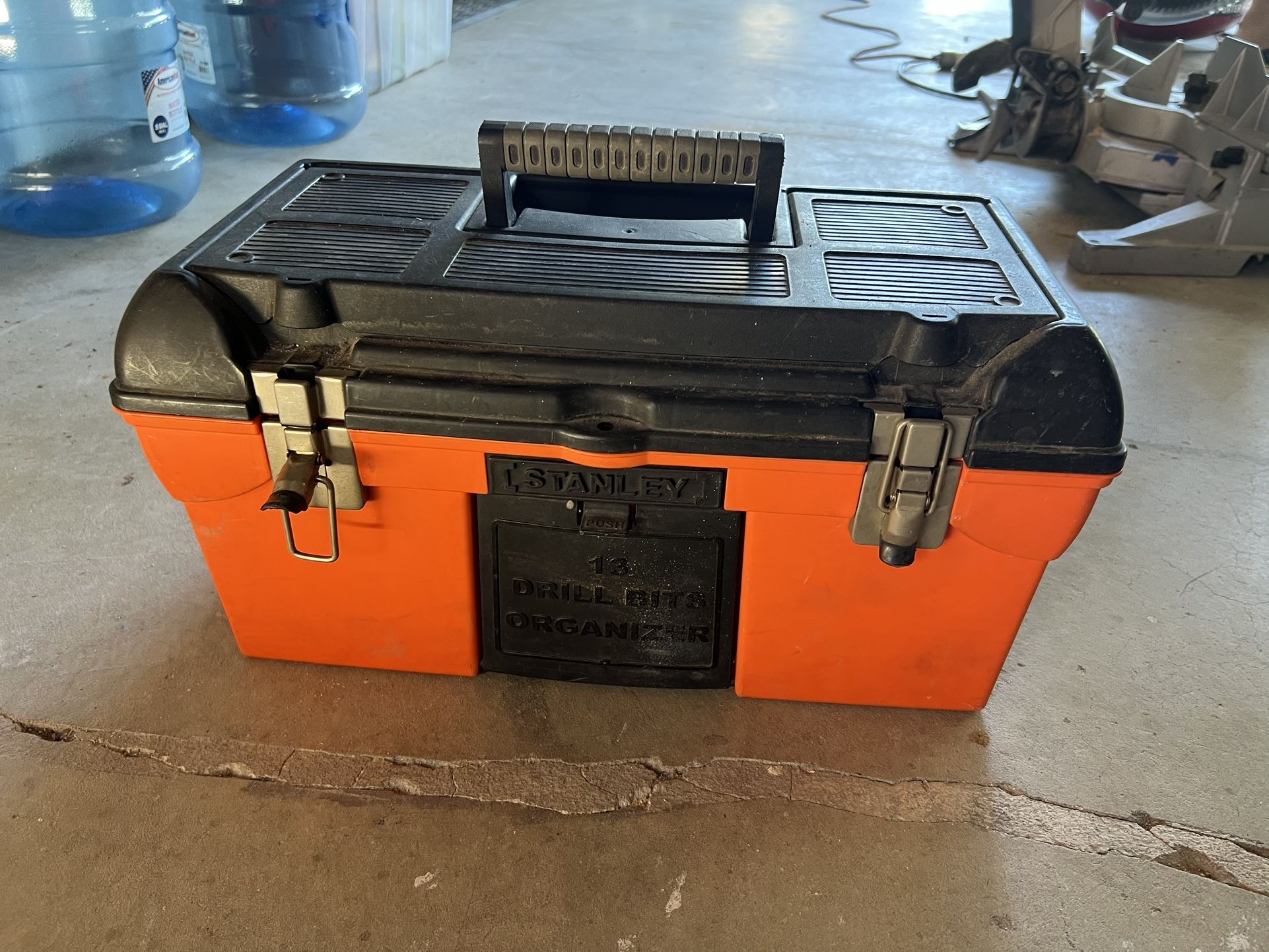Stanley 19 Inch Tool Box With Tray