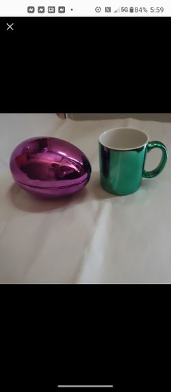 NEW VINTAGE DEPT 56 COLORED GLASS EGGS AND MUGS.
