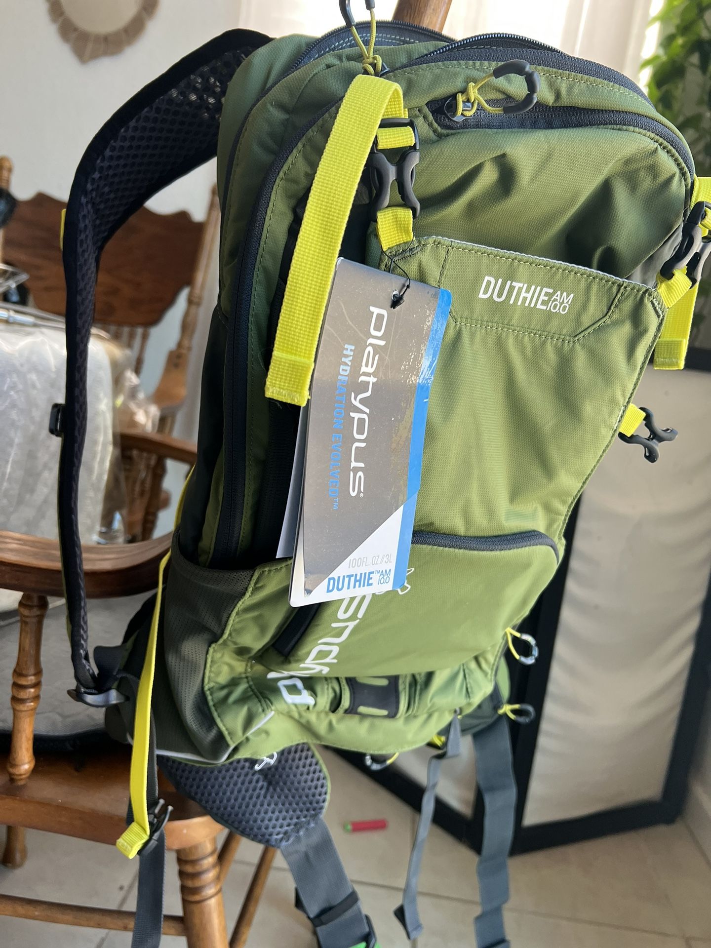 Playtypus Duthie Am 10 - Trail Hiking Lightweight Backpack Bag